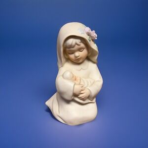 Vintage 1992 Homeco Mary With Baby Jesus Pastel Figurine Signed Applied Flowers